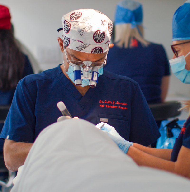 canadas-leaders-in-hair-transplant